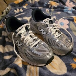 New Balance Silver Beige And Blue Mesh Running Sneakers